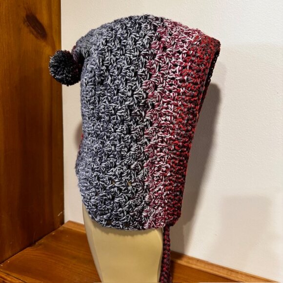 Hand knit / Crochet Granny style Hoodie with ties and Pom Pom for the Winter - Picture 3 of 9